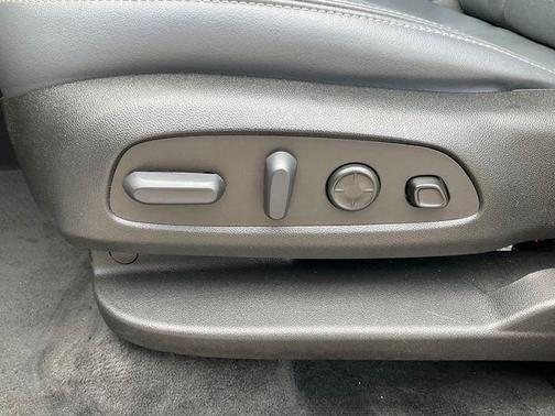 Summit White 2022 Buick Enclave AWD Premium
