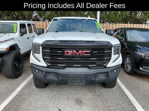 Summit White 2024 GMC Sierra 1500 AT4X