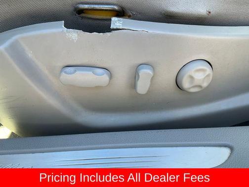 Radiant Silver Metallic 2011 Cadillac DTS Luxury Collection
