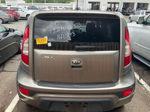 Titanium Pearl Metallic 2013 Kia Soul Base
