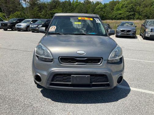 Titanium Pearl Metallic 2013 Kia Soul Base