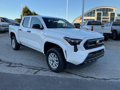 2025 Toyota Tacoma SR