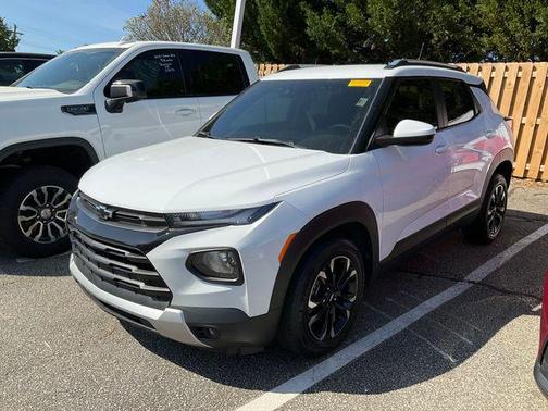 Summit White 2021 Chevrolet Trailblazer LT