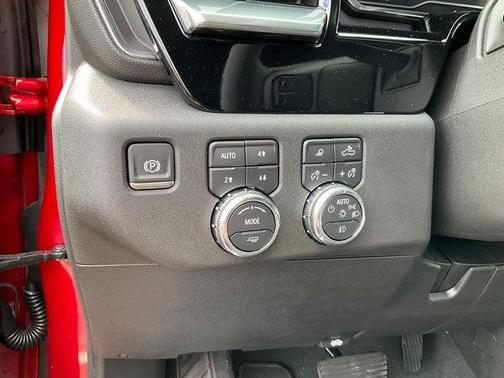 2025 GMC Sierra 2500 SLT