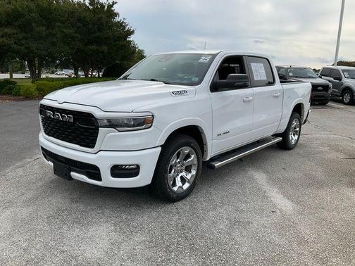 Bright White Clearcoat 2025 RAM 1500 Big Horn/Lone Star