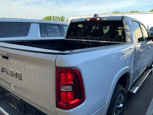 Bright White Clearcoat 2025 RAM 1500 Big Horn/Lone Star