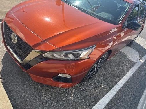 2022 Nissan Altima SR FWD