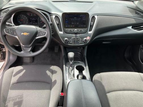 Mineral Gray Metallic 2024 Chevrolet Malibu FWD 1LT