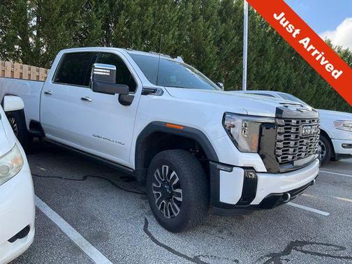 White Frost Tricoat 2025 GMC Sierra 2500 Denali Ultimate
