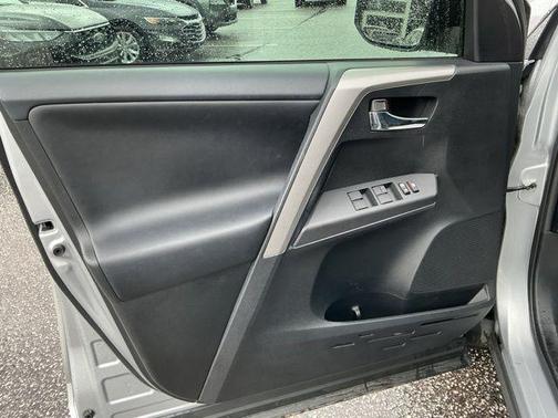 Silver Sky Metallic 2017 Toyota RAV4 XLE
