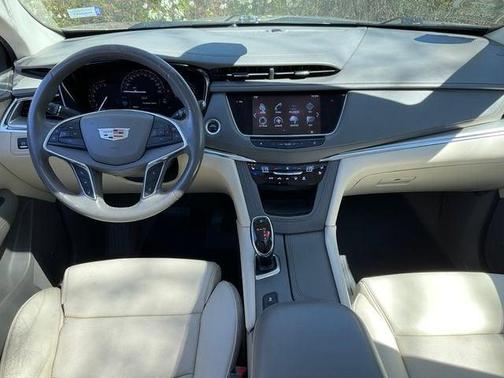 2017 Cadillac XT5 Premium Luxury