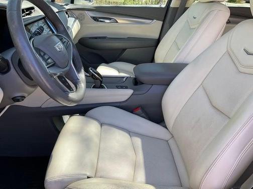 2017 Cadillac XT5 Premium Luxury