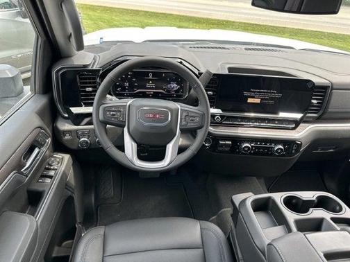 2025 GMC Sierra 2500 SLT