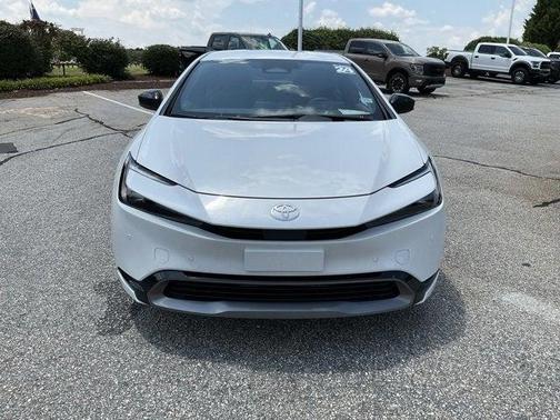 2024 Toyota Prius XLE