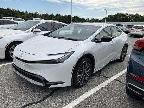 2024 Toyota Prius XLE