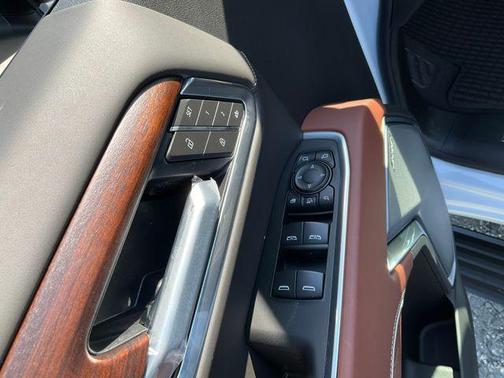 Glacier White Tricoat 2026 GMC Sierra 2500 Denali Ultimate