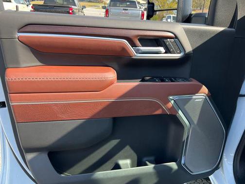 Glacier White Tricoat 2026 GMC Sierra 2500 Denali Ultimate