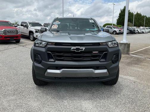 Sterling Gray Metallic 2025 Chevrolet Colorado Trail Boss