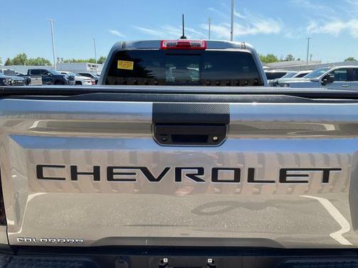 Sterling Gray Metallic 2025 Chevrolet Colorado Trail Boss