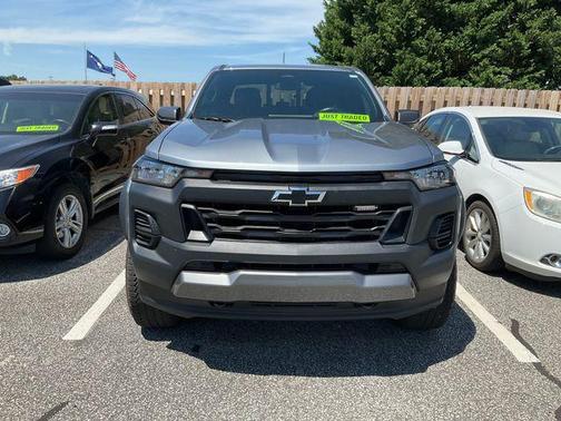 Sterling Gray Metallic 2025 Chevrolet Colorado Trail Boss