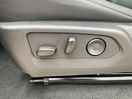 Sterling Gray Metallic 2025 Chevrolet Colorado Trail Boss