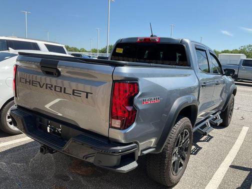 Sterling Gray Metallic 2025 Chevrolet Colorado Trail Boss