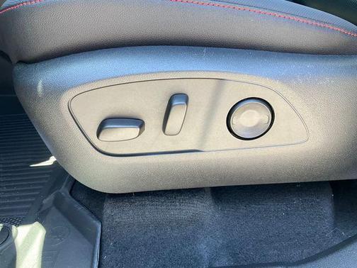 Mosaic Black Metallic 2026 Chevrolet Traverse AWD Z71