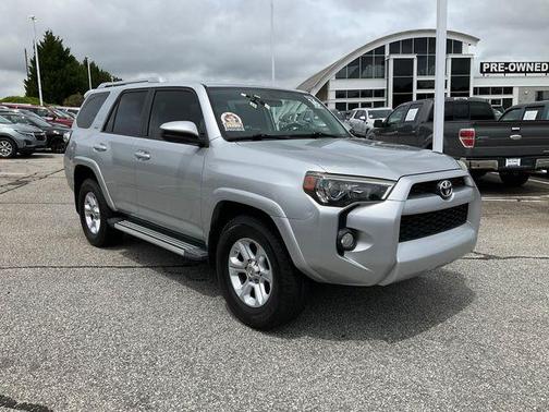 Classic Silver Metallic 2016 Toyota 4Runner SR5