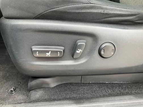 Classic Silver Metallic 2016 Toyota 4Runner SR5