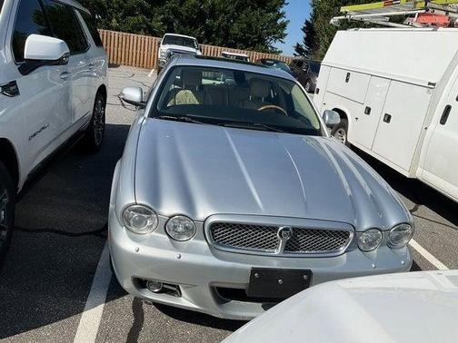 2008 Jaguar XJ Base