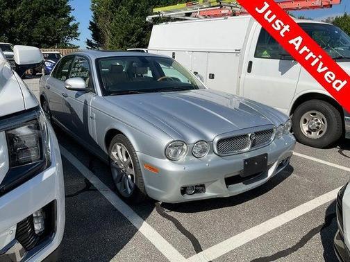 2008 Jaguar XJ Base