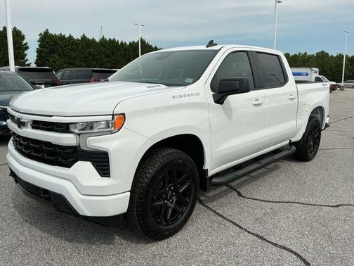 Summit White 2026 Chevrolet Silverado 1500 RST