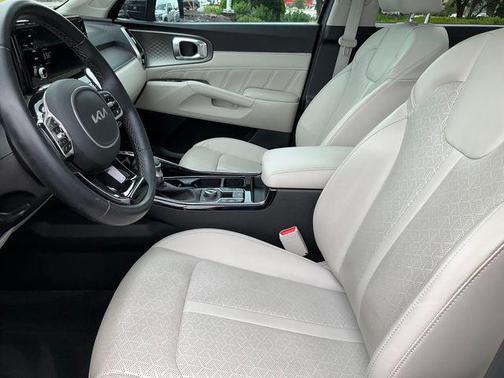 Gravity Grey 2023 Kia Sorento SX