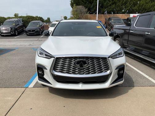 2025 INFINITI QX55 LUXE