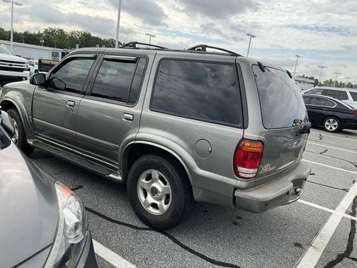 2001 Ford Explorer Limited