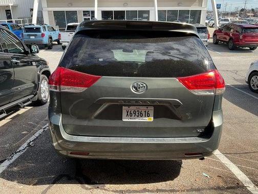 2014 Toyota Sienna XLE