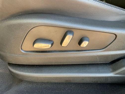 Argent Silver Metallic 2023 Cadillac XT5 Premium Luxury