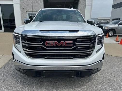 Summit White 2024 GMC Sierra 1500 SLT