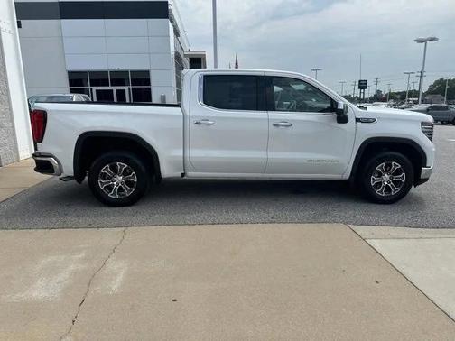 Summit White 2024 GMC Sierra 1500 SLT