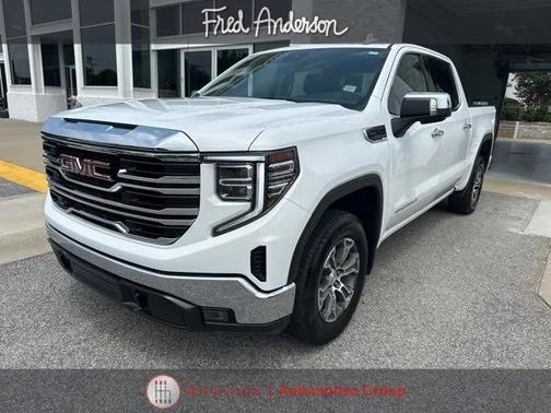 Summit White 2024 GMC Sierra 1500 SLT
