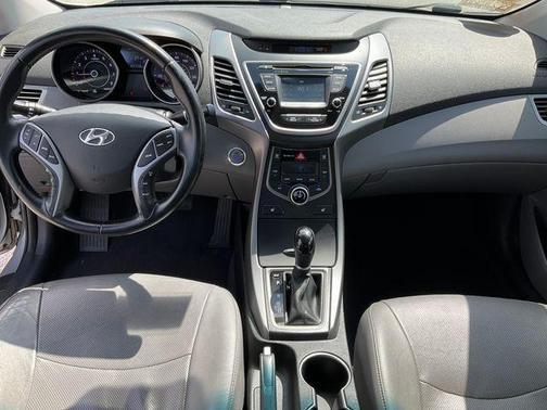 2016 Hyundai ELANTRA Limited