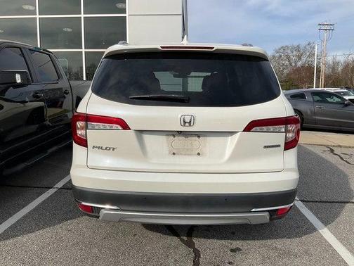 2019 Honda Pilot Touring 8-Passenger