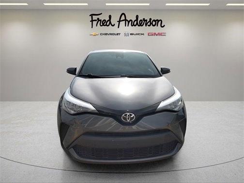 2022 Toyota C-HR XLE
