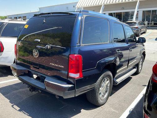 Blue Chip 2005 Cadillac Escalade Base