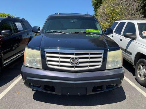 Blue Chip 2005 Cadillac Escalade Base