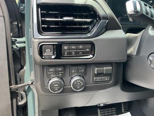 Midnight Pine 2026 GMC Yukon XL 4WD AT4 Ultimate