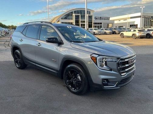 2024 GMC Terrain AWD AT4
