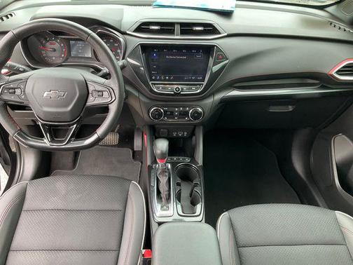 Mosaic Black Metallic 2023 Chevrolet Trailblazer RS