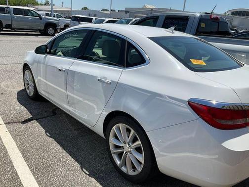 Summit White 2014 Buick Verano Base