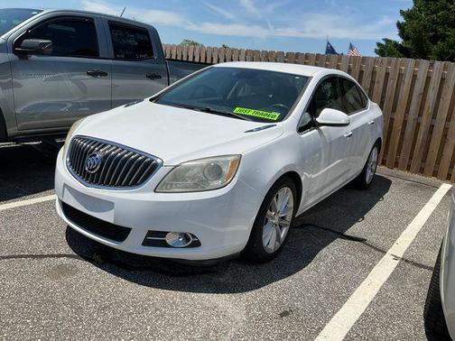 Summit White 2014 Buick Verano Base